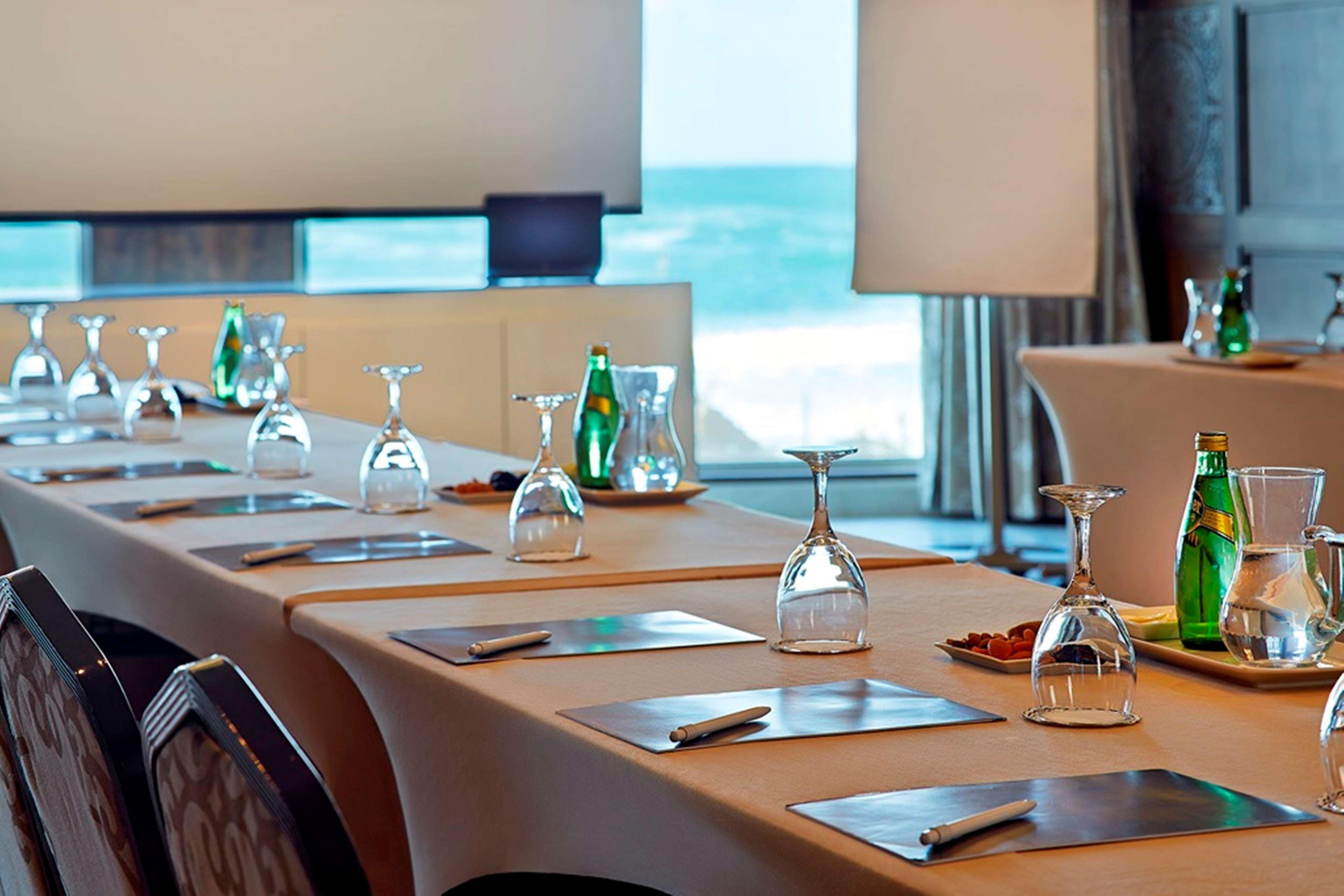 Hilton Alexandria Corniche Hotel Eksteriør bilde Meeting room