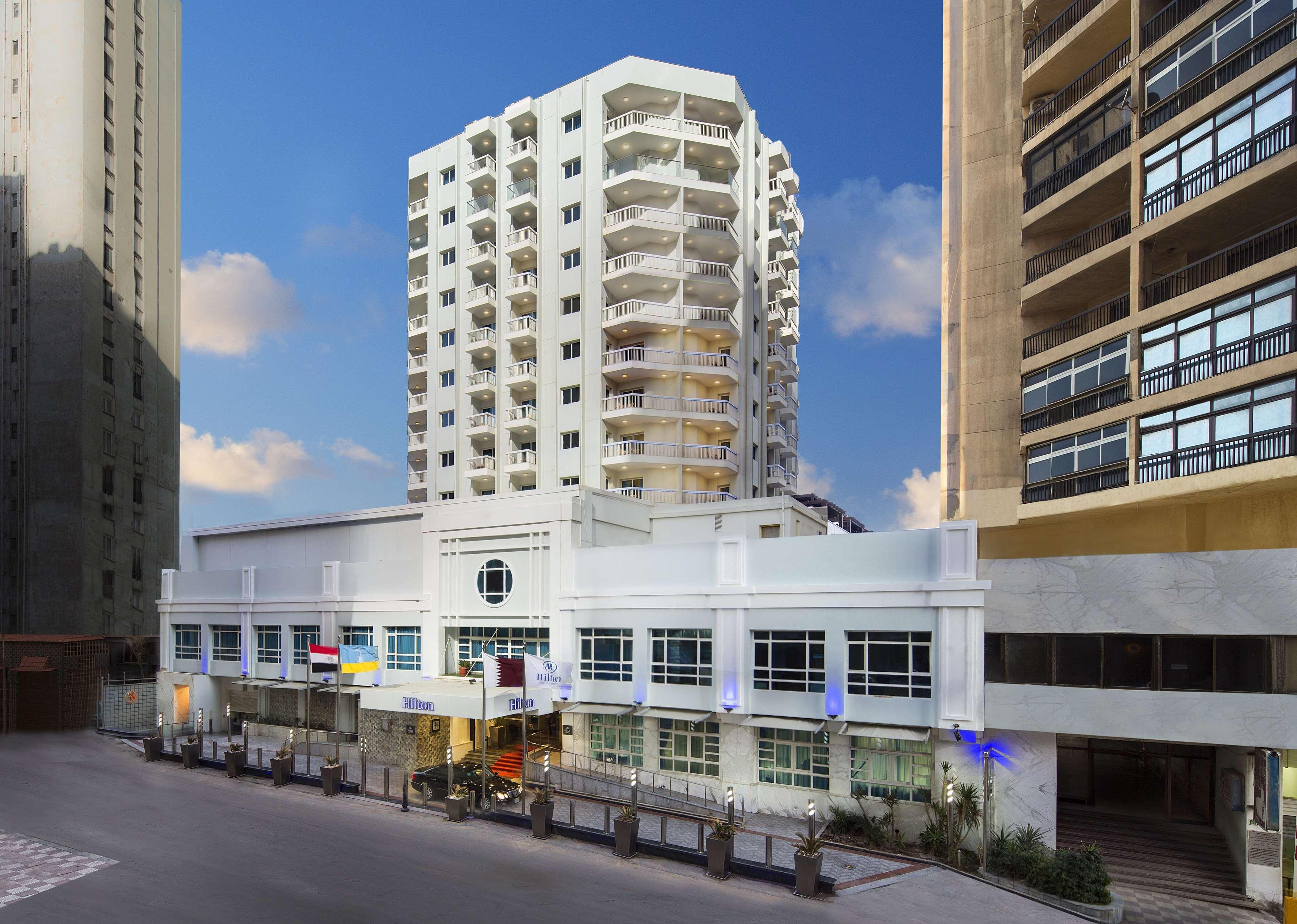 Hilton Alexandria Corniche Hotel Eksteriør bilde The hotel in 2012