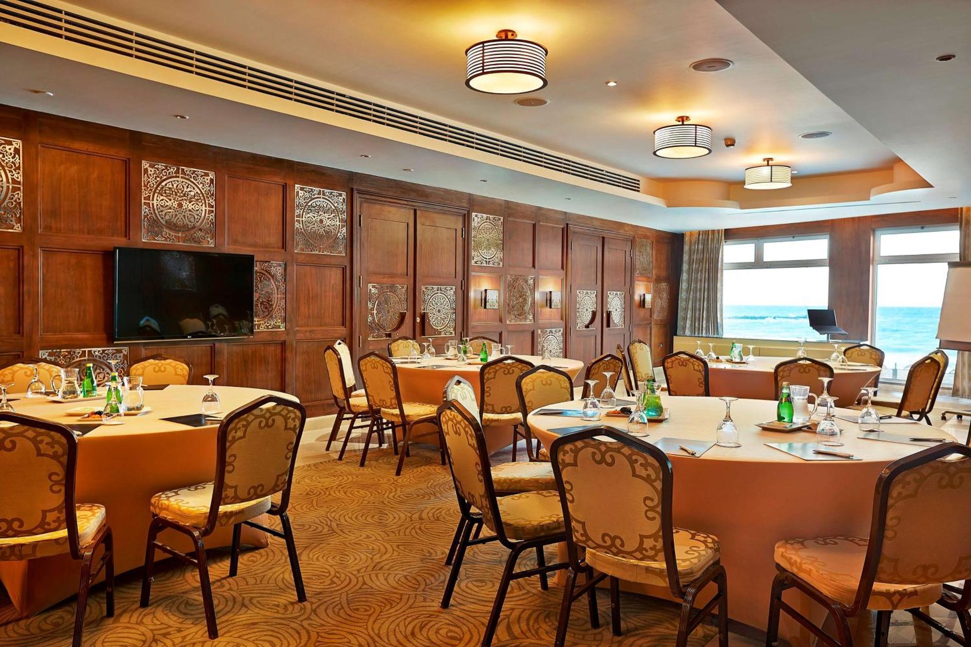 Hilton Alexandria Corniche Hotel Eksteriør bilde The meeting room