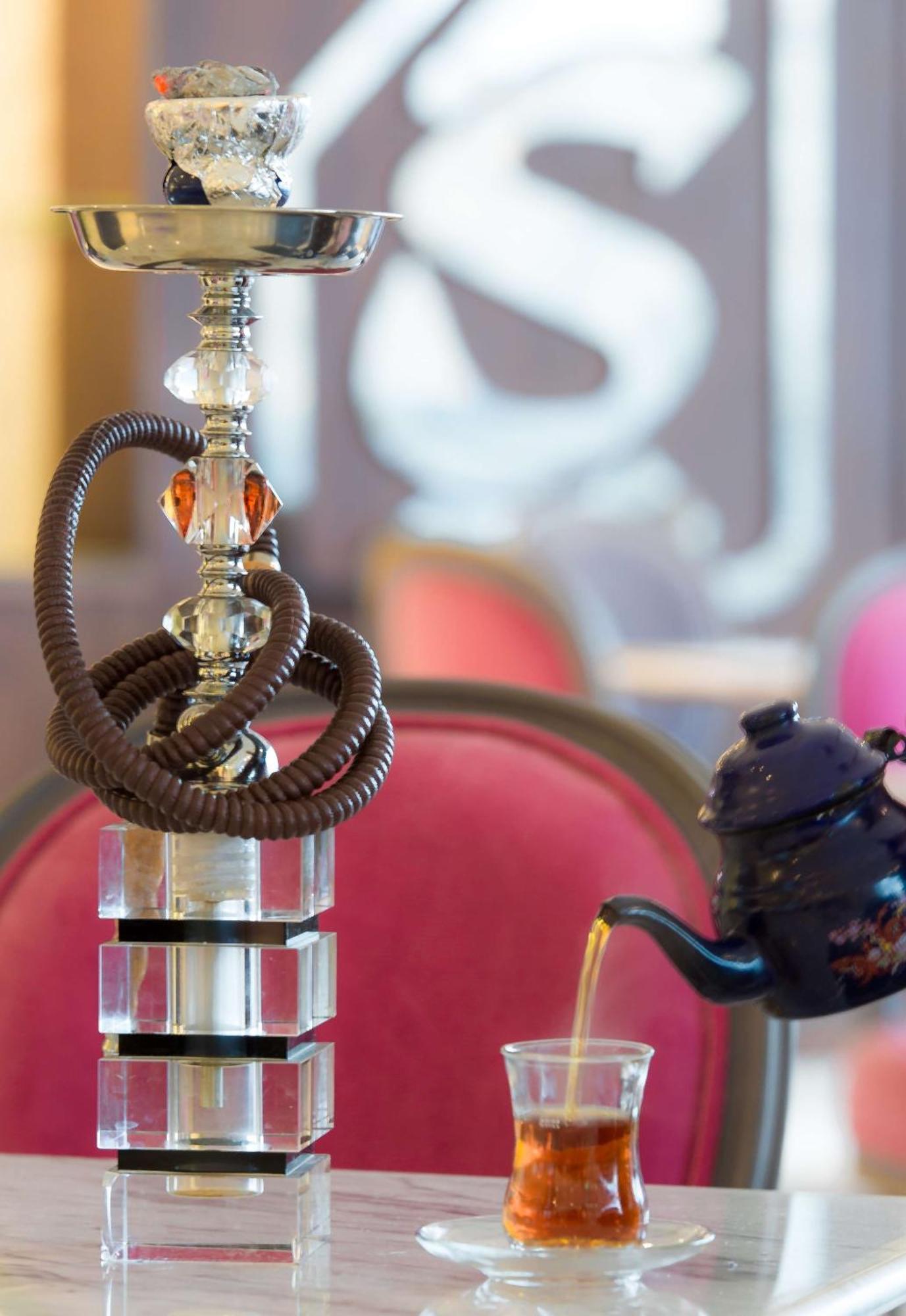 Hilton Alexandria Corniche Hotel Eksteriør bilde A hookah